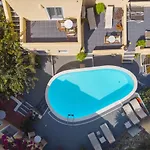 Ersi Lägenhetshotell Fira (Santorini)