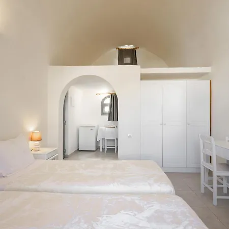 Ersi Aparthotel 4*