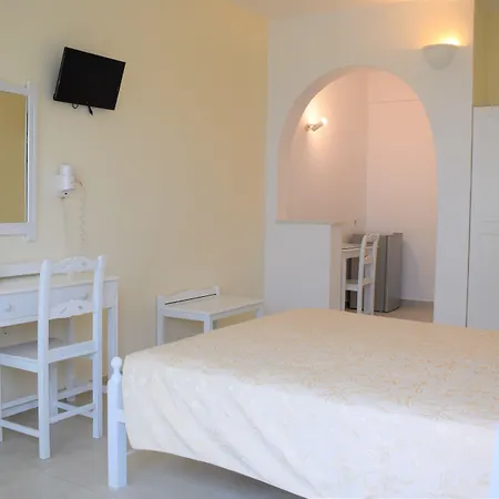 Ersi 4* Fira (Santorini)