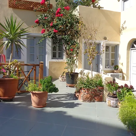 Ersi Fira (Santorini)