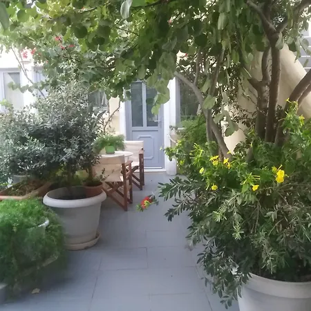 Ersi Fira (Santorini)