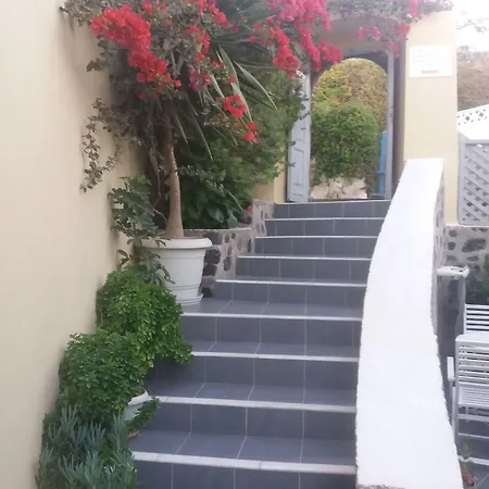 Ersi Fira (Santorini)