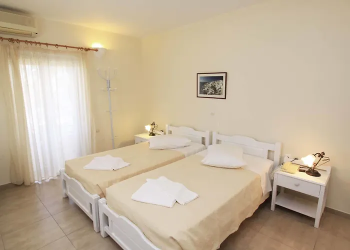 מלון דירות Ersi