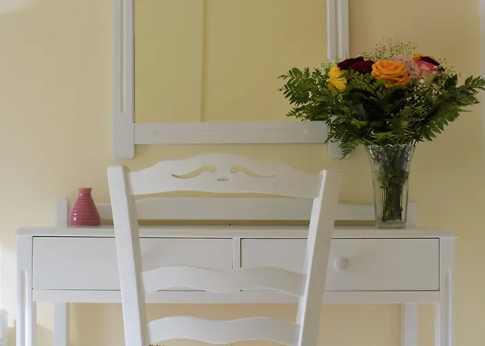 מלון דירות Ersi 3*