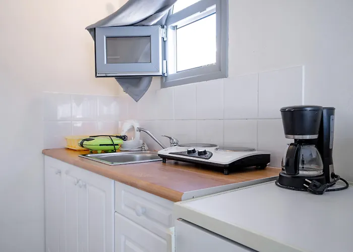 Ersi 3* סנטוריני