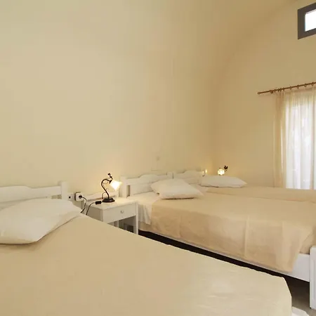Ersi Aparthotel 3*