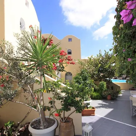 Ersi Aparthotel Fira (Santorini)