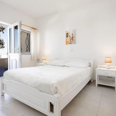 Ersi Aparthotel 3*