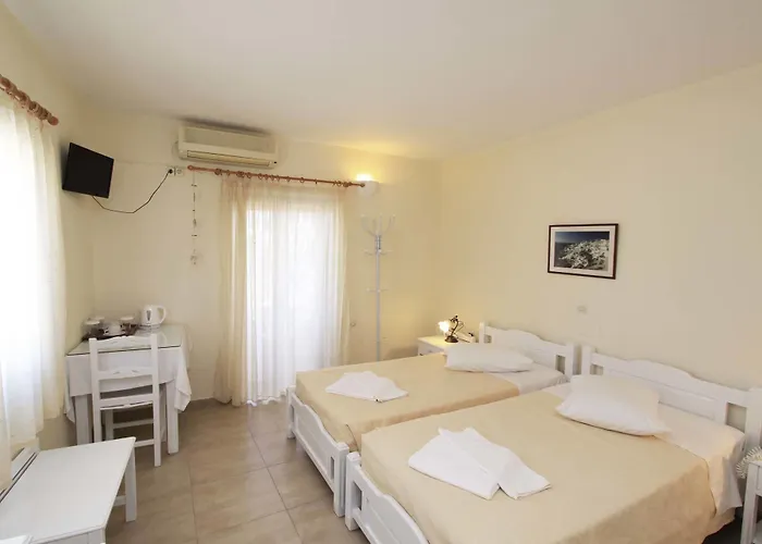 Apartmanhotel Ersi 3*