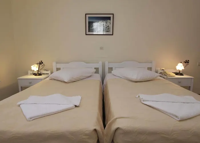 Ersi Apartmanhotel Fíra