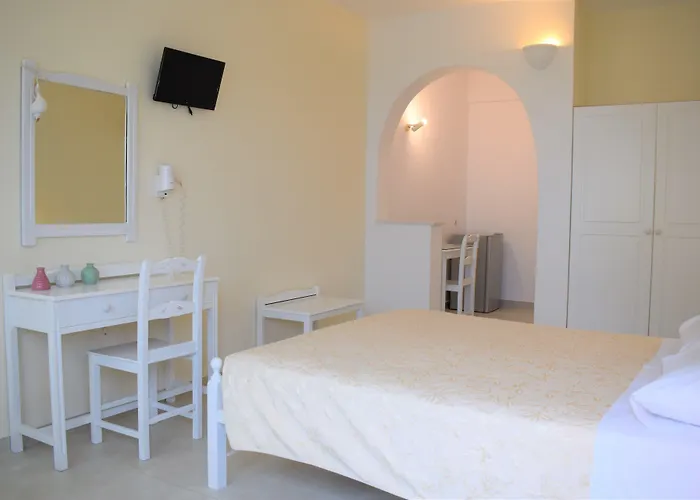 Ersi 3* Fira (Santorini)