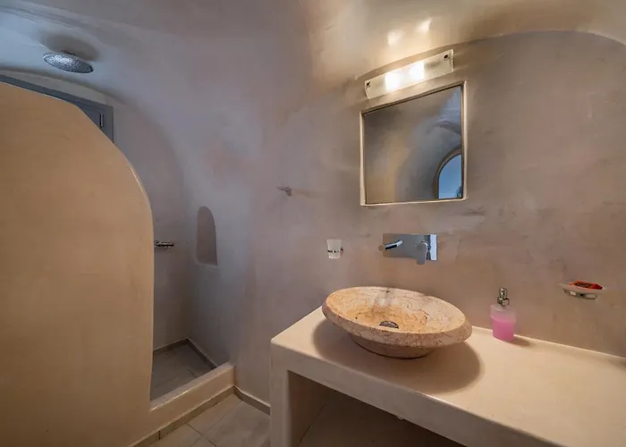 Ersi Fira (Santorini)