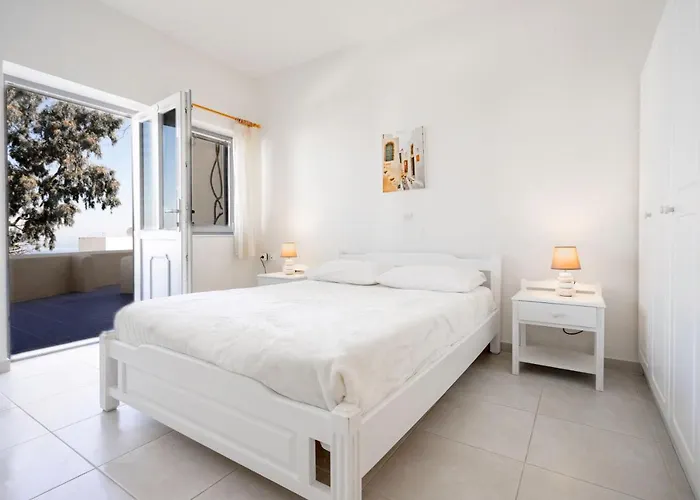 Ersi Apartmanhotel 3*