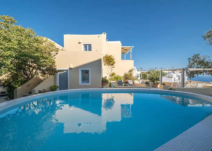Ersi 3* Fira (Santorini)